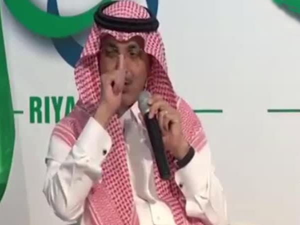 الجدعان .. لن يتم استثناء البعض من دفع رسوم العمل لغير السعوديين