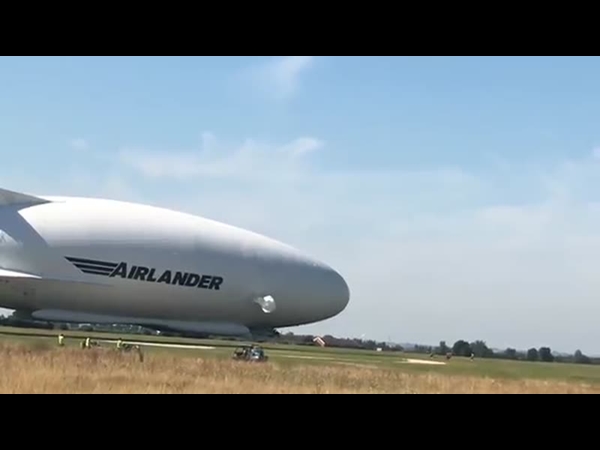 بالفيديو .. سقوط إير لاندر أكبر طائرة في العالم في الاختبار الثاني للإقلاع بها