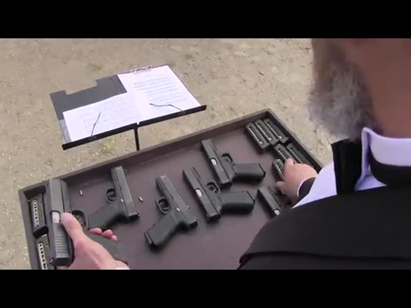 عزف موسيقى بيتهوفن بالرصاص .. فيديو