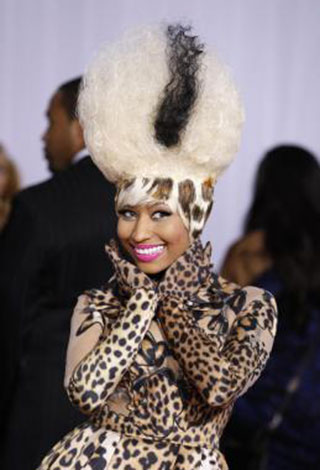إليك بالصور أزياء النجمة "Nicki Minaj" 