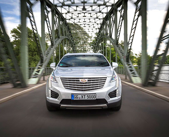 كاديلاك XT5 الجديدة: الفخامة في سيارة عائلية من طراز كروس أوفر