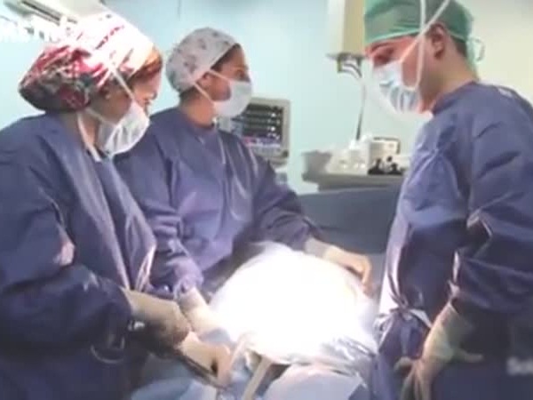 سيدة تولد توأم بعد بلوغها 64 عامًا .. والجميع بصحة جيدة