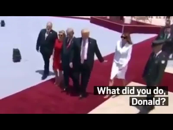 شاهد الموقف المحرج الذي وضعت فيه ميلانيا ترامب زوجها