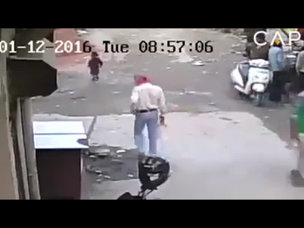 شاهد كيف أنقذتها عثرتها من الموت المحقق