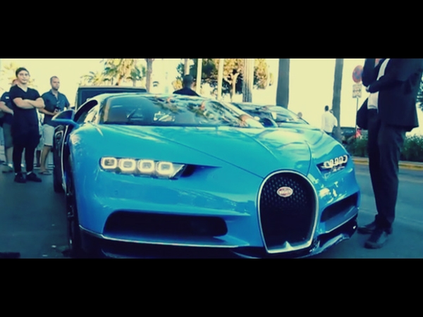 شاهد الظهور الأول لسيارة حفيد الملك سلمان بن عبد العزيز .. لوحة التسجيل مكونة من حروف اسمه