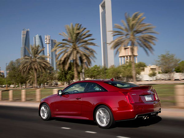 كاديلاك ATS-V 2016: الفخامة بأداء رياضي
