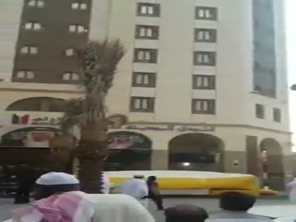 إنقاذ مقيم حاول الانتحار في المدينة المنورة .. شاهد