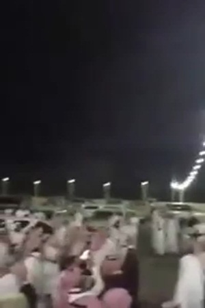 شاهد عرس سعودي يتحول إلى حفل لإطلاق النار