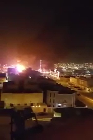 فيديو لكيفية بدء الحريق المروع على طريق جدة – مكة