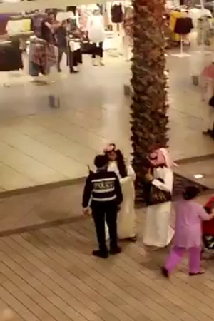 رجل كويتي أصبح حديث السوشيال ميديا .. فماذا فعل