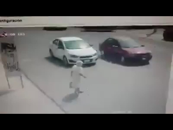 فيديو لرجل نتمنى أن يصبح جميع الرجال في أخلاقه