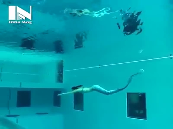 عرض مذهل لحورية بحر .. متى تخرج للسطح لاستنشاق الهواء