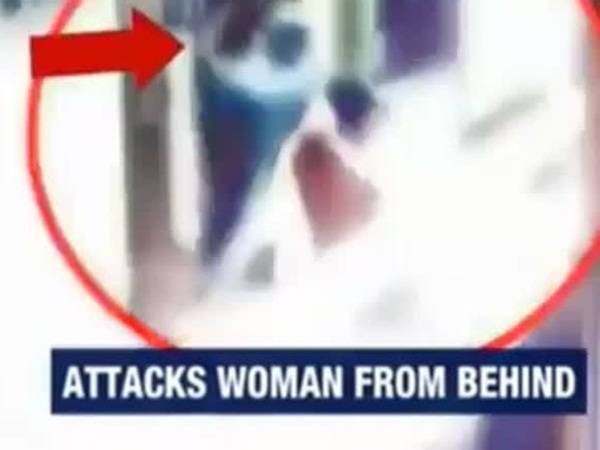 ضربت بمنجل 21 مرة .. والمعجزة ليست فقط بقائها على قيد الحياة