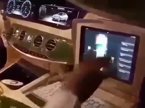 شاهد استعراض لسيارة مصفحة بالفيديو