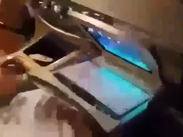 شاهد استعراض لسيارة مصفحة بالفيديو