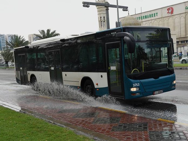 استمرار الطقس السئ في الإمارات