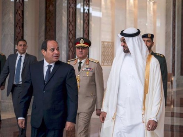 الشيخ محمد بن زايد يستقبل السيسي في أبو ظبي