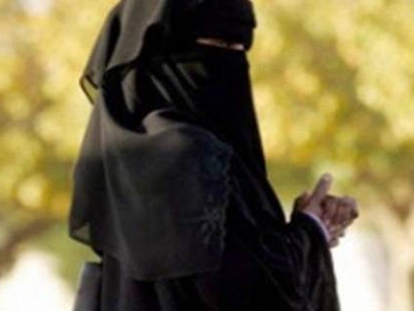 فتاة تتهم الجن بسرقة متعلقاتها ومشغولتها الذهبية
