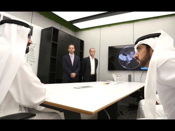 دبي تستعد لعام 2020 بقطار فائق السرعة