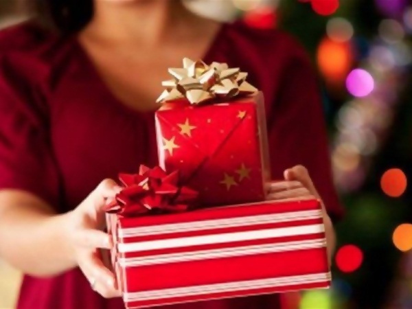 هدية من والدهما المتوفي بمناسبة عيد الميلاد