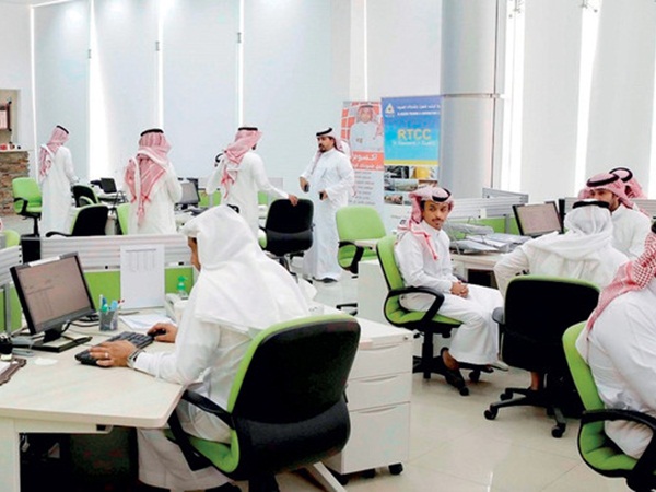 هيئة توليد الوظائف تخصص بعض الوظائف للوافدين فقط مع فرض ضرائب عليها