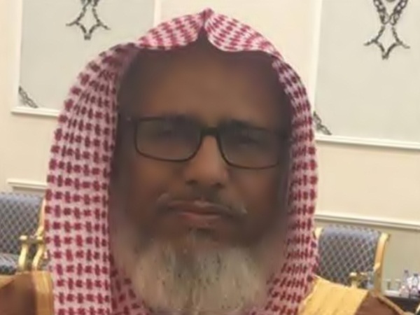 الملك سلمان يمنح مواطنة سعودية وسام الملك عبدالعزيز بعد ما فعلته مع زوجها!