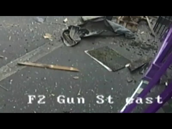 صدمته حافلة فقام ووقف على قدميه .. فيديو