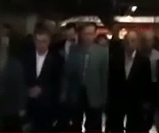 بالفيديو .. فقدان أردوغان للوعي أثناء صلاة العيد