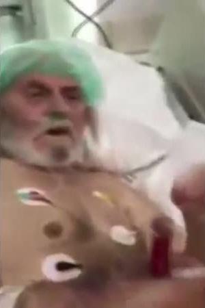 بالفيديو .. ماذا فعلن هذه الممرضات في العجوز المريض وأثار الغضب