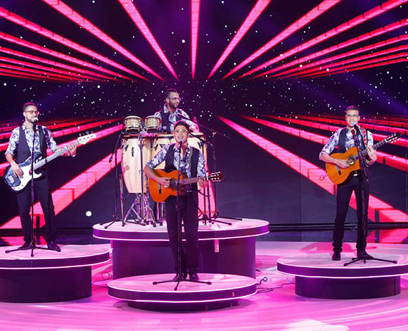 العروض المباشرة من "The X Factor" تنطلق وسط أجواء الق ليلة وليلة