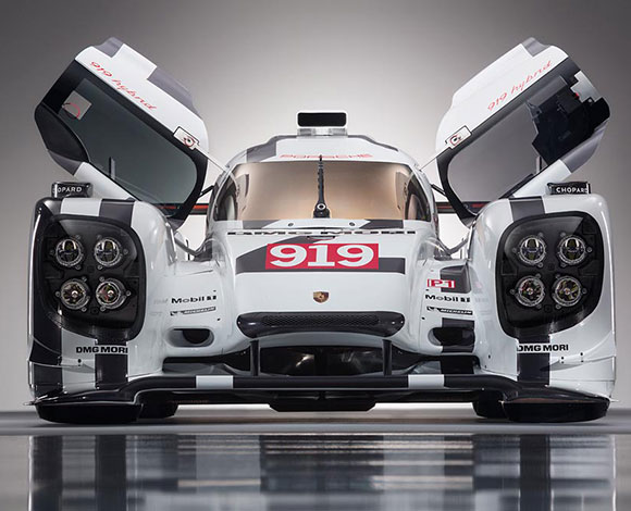 "919 هايبريد" و"911 آر إس آر" في خضمّ بطولات عالمية للسيارات الرياضية