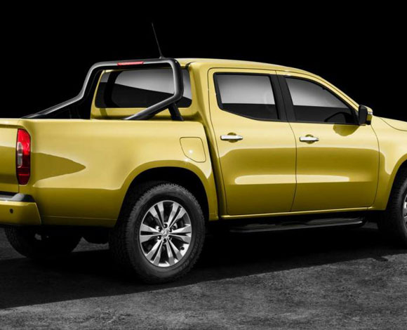 الفخامة تلتقي مع قوة الأداء في شاحنة مرسيدس بينز X- CLASS الجديدة
