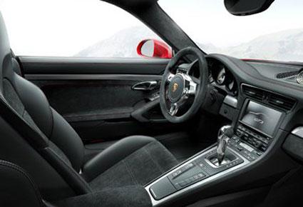 Porsche 911 GT3 رمز الفخامة والأداء القوي 