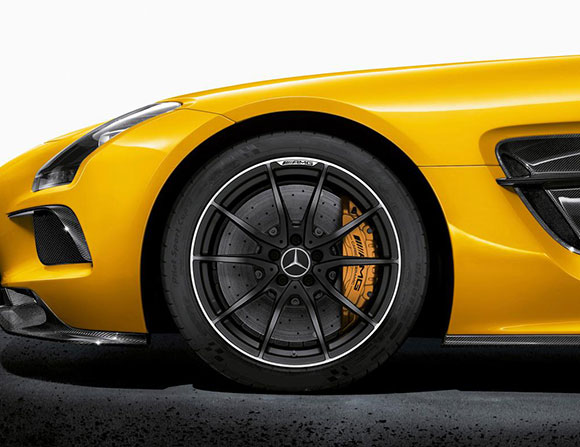 مرسيدس بينز SLS 3 2014 بالسلسلة السوداء من Mcchip