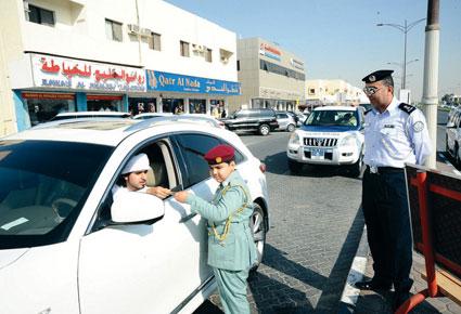شرطة الشارقة تسرق سيارات المواطنين
