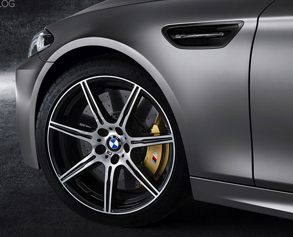 نسخة الـ30 عاماً من BMW M5 رياضيّة بقوّة 600 حصان