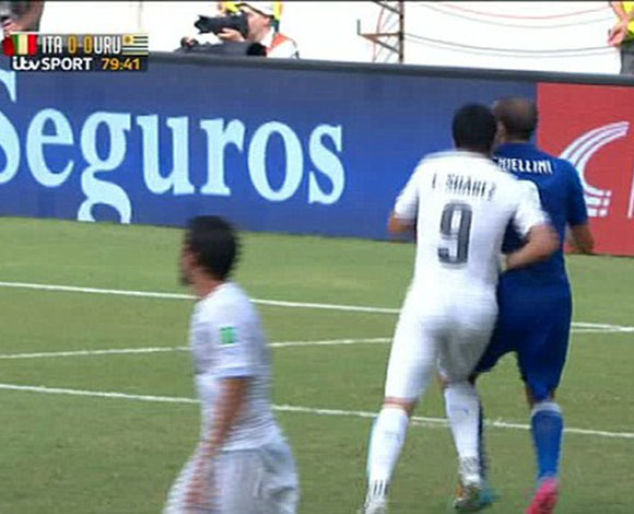 لويس سواريز خارج المونديال والملاعب بقرار للفيفا