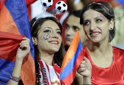 جميلات شاركن في كأس القارات