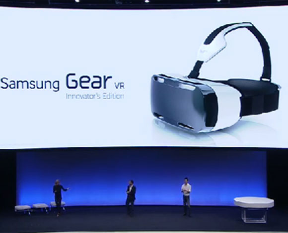كل ما يجب أن تعرفه عن نظارة سامسونج Gear VR من أوكلوس 