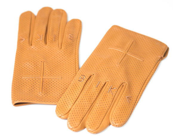 فيليب ستارك يطلق تشكيلة دراجات كهربائية جديدة