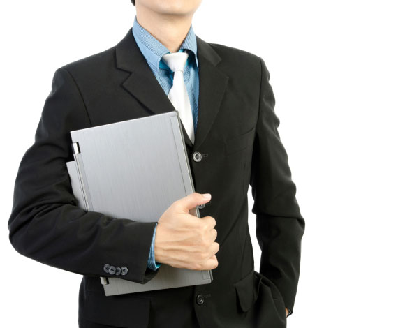 10 نصائح تجنبك ضيق الحرارة اثناء ارتداء البدلة