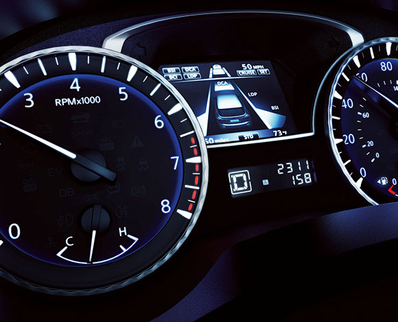 انفينيتي QX60: قيادة ديناميكية