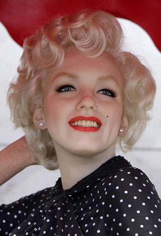 اليكم اشهر النجوم الذين قضوا انتحاراً