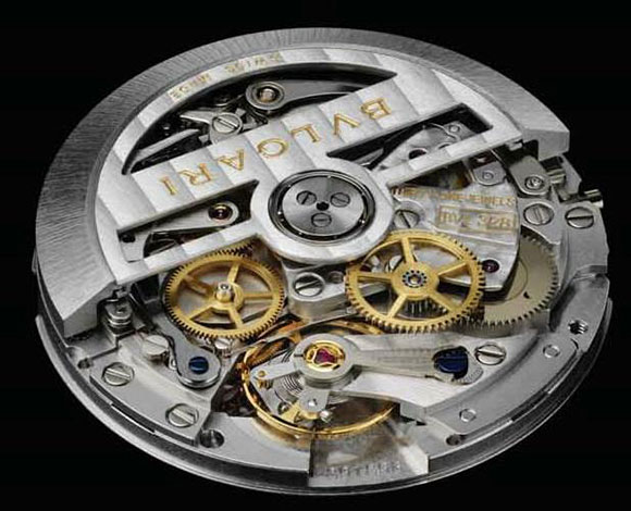 بلغاري ومازيراتي يجتمعان ويبدعان في تصنيع ساعة يد جديدة