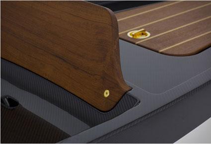 McLellan Jacobs Kayak 1 تقدّم ابتكاراتها لرحلات مائيّة فرديّة