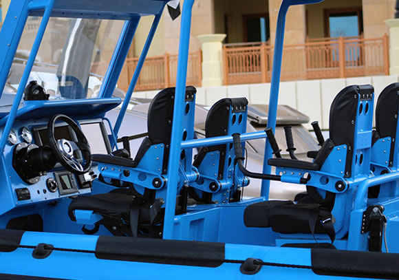 اكثر القوارب العسكرية صلابة وتميزاً في العالم في معرض "نافدكس" في أبوظبي