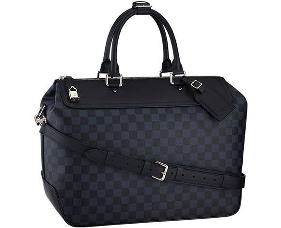 الرجولة والأناقة عنوان تشكيلة Damier Cobalt من "لويس فويتن"