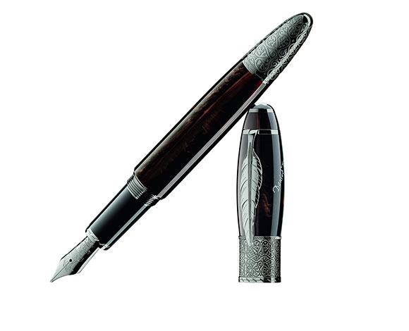 "Montblanc" تستحضر أجواء الربيع بأكسسواراتها الفاخرة الجديدة