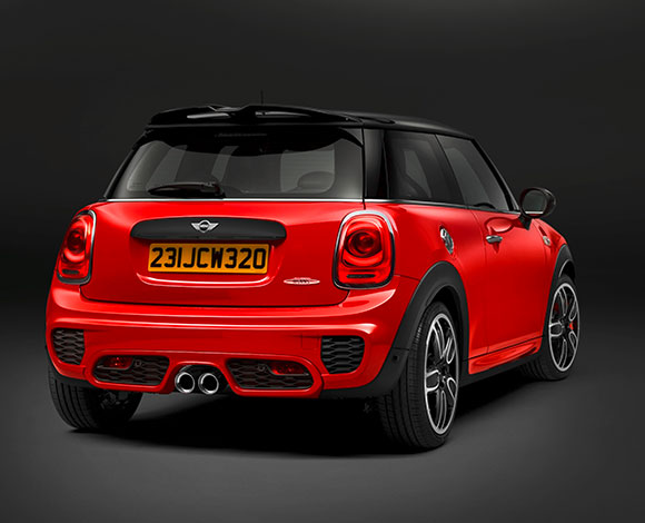 أقوى سيّارة MINI على الإطلاق تستعدّ للانطلاق في الشرق الأوسط