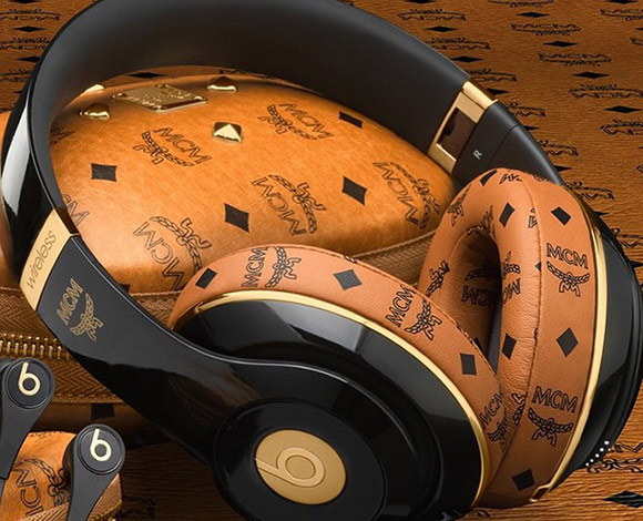 تشكيلة المنتجات السمعية Beats x MCM... فن وابداع